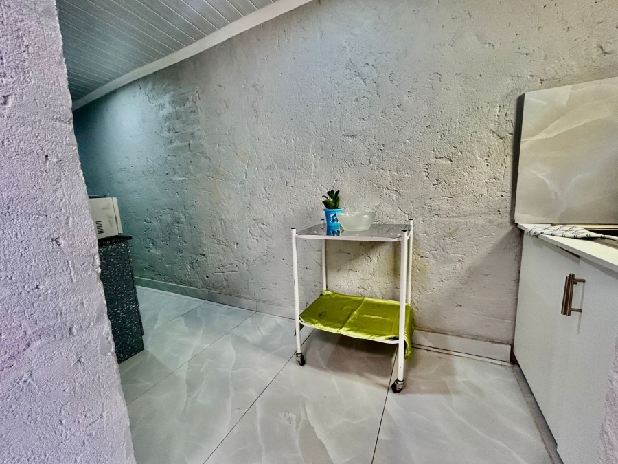 To Let 1 Bedroom Property for Rent in Bodorp North West